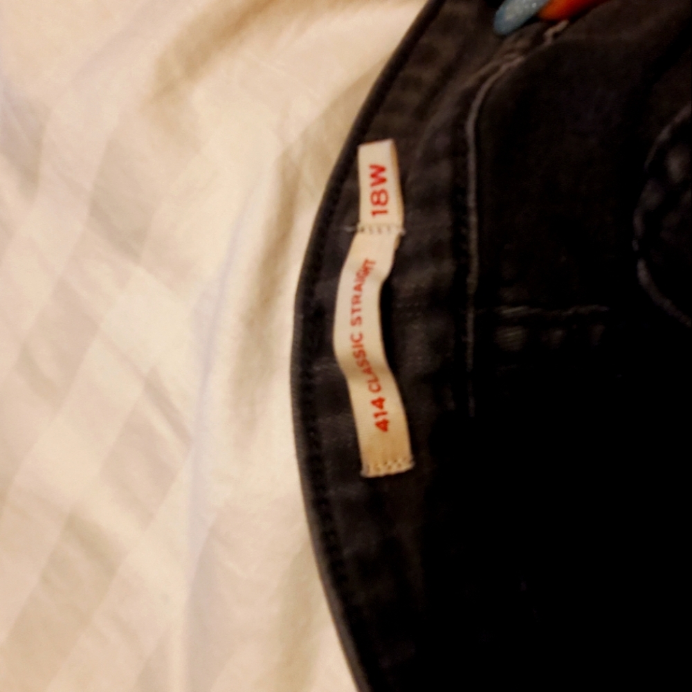 Levis women jeans